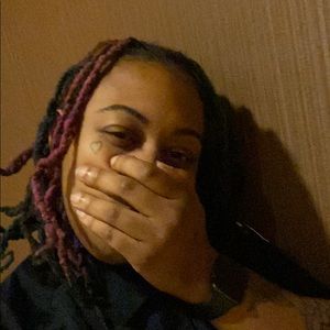 Meet your Posher, Viola